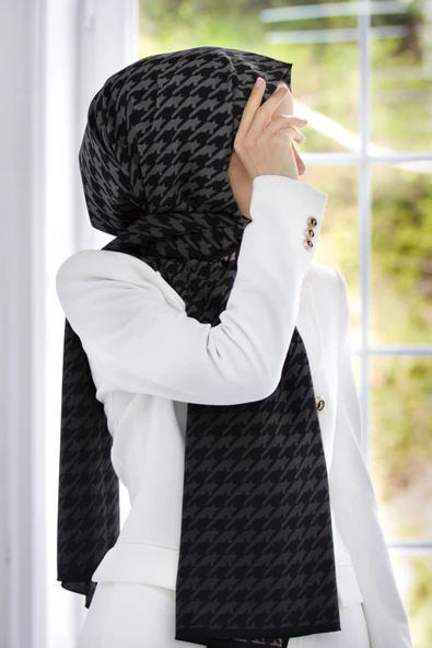 Kadın Lüks Medine Ipeği Şal Gri-3 ürün görseli