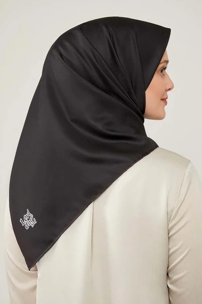 Siyah Düz Twill Eşarp ürün görseli