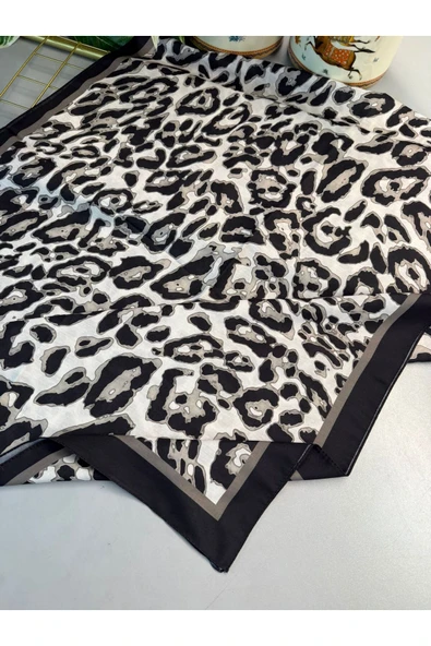 Leopar Desen Pamuk İpek Şal ürün görseli
