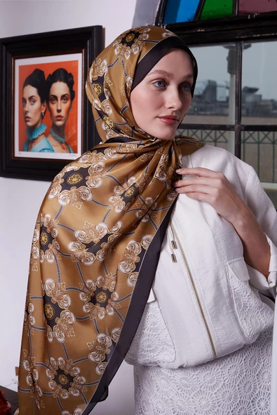 Karamel Barok Desen Hint İpeği Şal ürün görseli