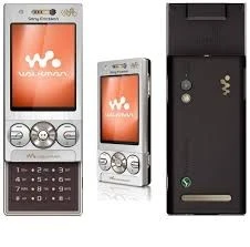 Sony Ericsson W705 Telefon Kasası ürün görseli
