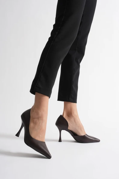 Alegna Kadın Acı Kahve Cilt Topuklu Ayakkabı ürün görseli