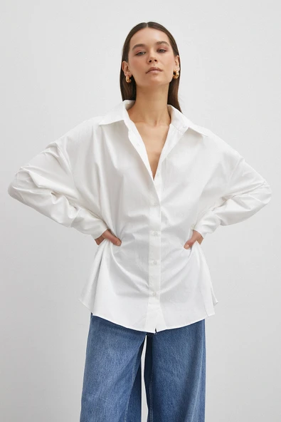Düğme Detaylı Pamuklu Gömlek Beyaz ürün görseli