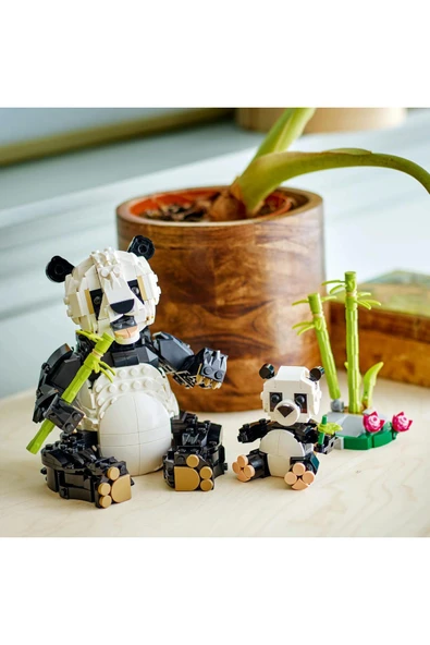 LEGO ®Creator 3’ü 1 Arada Vahşi Hayvanlar: Panda Ailesi 31165 - 8 Yaş ve Üzeri  Yapım Seti (626Parça) - Resim 10