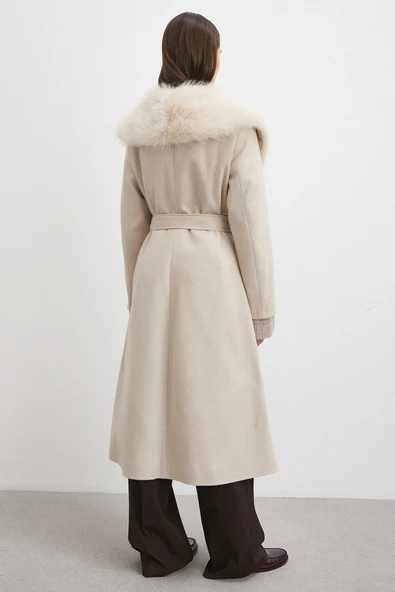 Kürk Yaka Kuşaklı Kaşe Kaban Bej - Resim 6