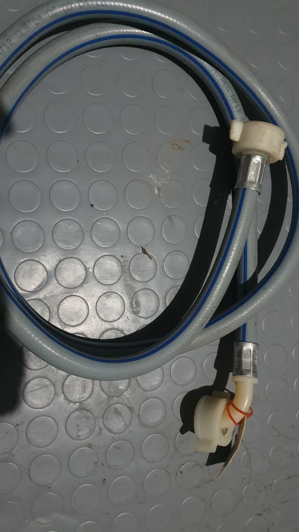 Çamaşır bulaşık makinesi hortum 1.5 metre ikinci el ürün görseli