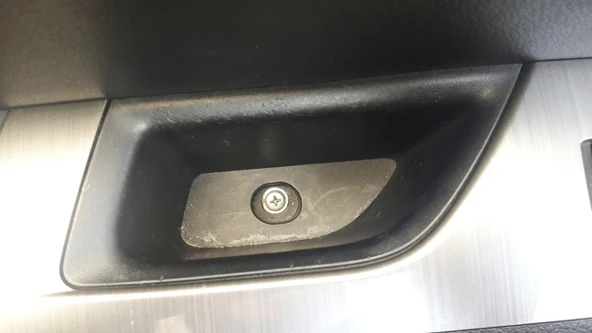 2 ADET Mazda 6 GH ön kapı kapağı cıvata montajı yapılan bölüm - 2606348 - Resim 3