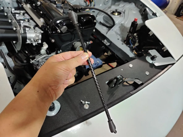 Mazda MX-5 Miata 2 ADET Kaput Desteği Tutucu Parçaları Amortisörr dahil değil- 4783340 - Resim 4