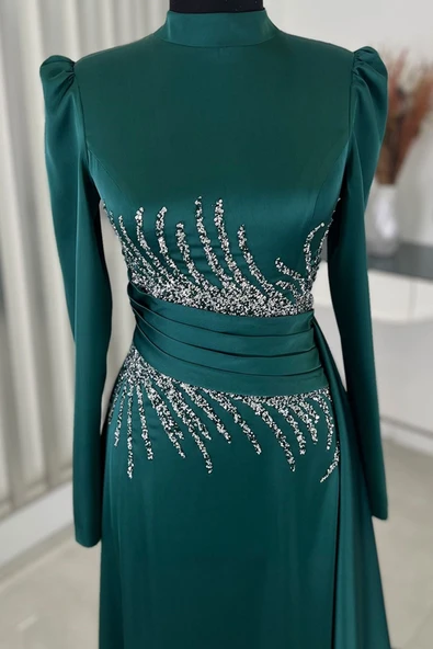 Ceyla Kuyruklu Tesettür Abiye Zümrüt - Resim 2