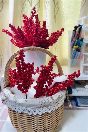 2 Adet Şık Kırmızı Yapay Meyve Dalları – 22 cm (8.66”) | Noel Ağacı Süsü, DIY El Sanatları, Düğün & Ev Dekorasyonu, Tatil Parti Malzemeleri - Resim 6