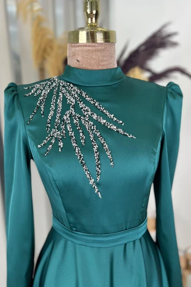 Mina Tesettür Abiye Zümrüt - Resim 2