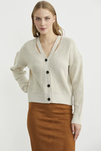 Yaka Detaylı Düğmeli Triko Hırka - Taş - Resim 3