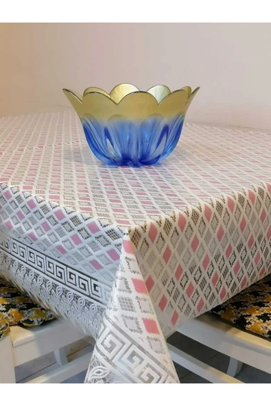 İTHAL PVC MUŞAMBA - DESENLİ SİLİNEBİLİR MASA ÖRTÜSÜ ürün görseli