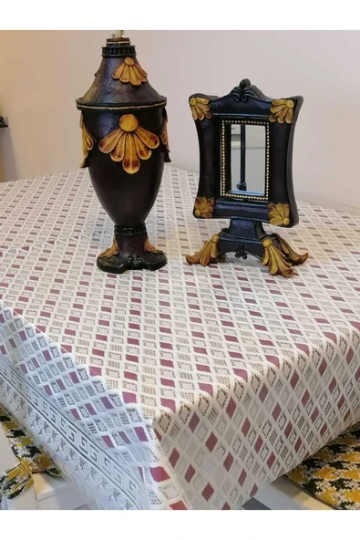 İTHAL PVC MUŞAMBA - DESENLİ SİLİNEBİLİR MASA ÖRTÜSÜ ürün görseli