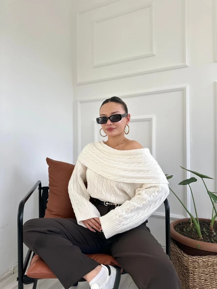 Kadın Madonna Yaka Kazak Ekru - Resim 3