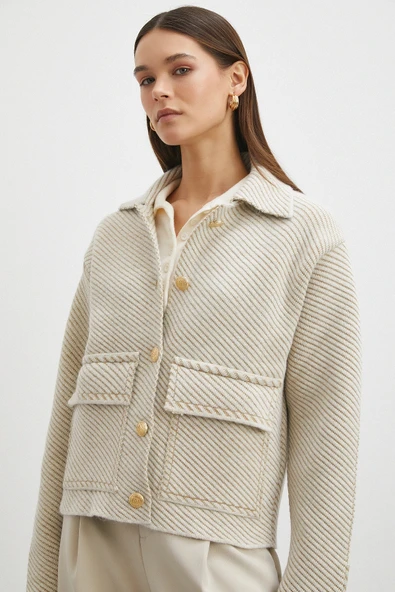 Polo Yaka Cepli Gold Düğmeli Ceket Krem ürün görseli 1
