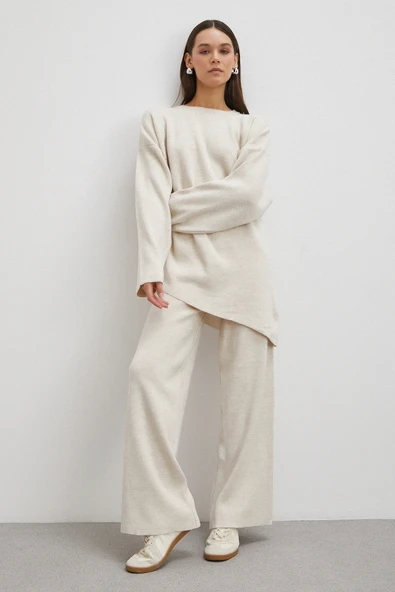 Eteği Çapraz Pantolonlu Bisiklet Yaka Takım Ekru - Resim 3