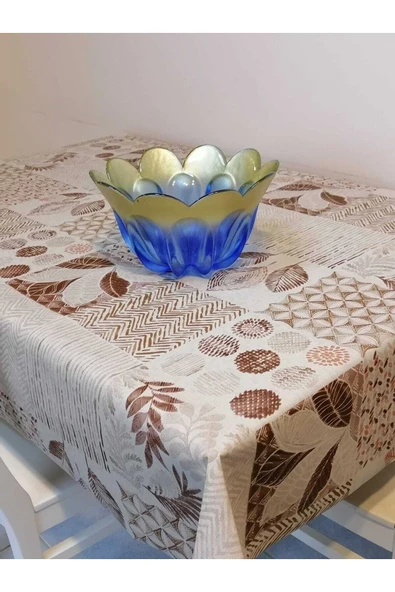 Elyaflı Pvc Muşamba - Fantastik Desenli Silinebilir Masa Örtüsü ürün görseli