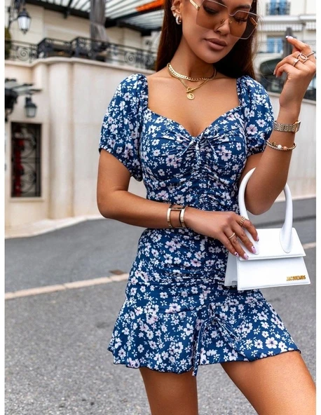 Kadın Kısa Kollu Kalp Yaka çiçek Desenli Krep Elbise ürün görseli