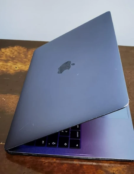 Apple Macbook Pro A1706 Intel i5-6267U 8 Ram 256 SSD Kusurlu Notebook - Outlet - Resim 6