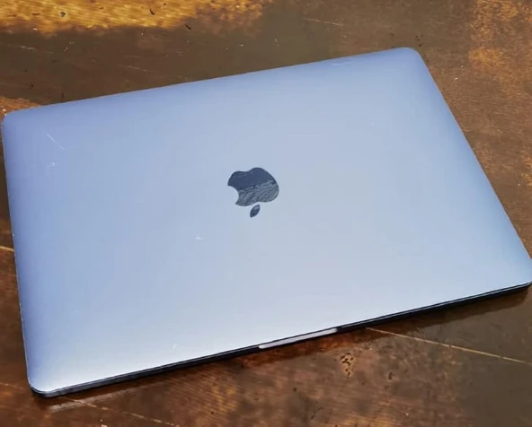 Apple Macbook Pro A1706 Intel i5-6267U 8 Ram 256 SSD Kusurlu Notebook - Outlet - Resim 2