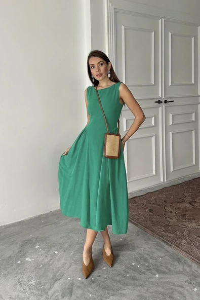 Yeşil Yanları Büzgülü Midi Boy Keten Elbise ürün görseli