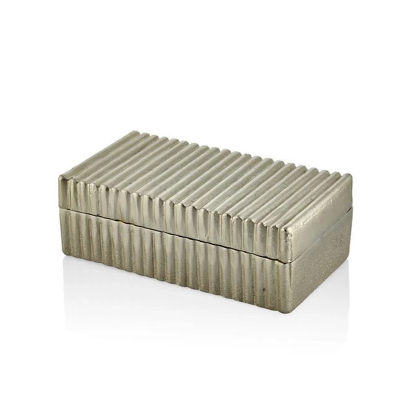 La Medore Lıner Gold Kucuk Dıkdortgen  Kutu 23x1 3x8 Cm ürün görseli