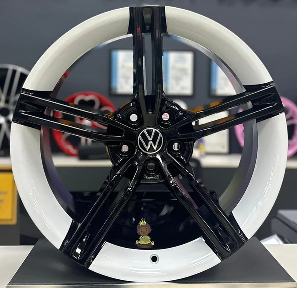 RC-1186 8.0X18 5X112 ET40 73.1 Black White Taycan Jant ürün görseli 1