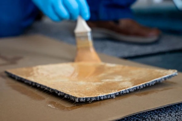 Weicon GMK 2410 Kontakt Yapıştırıcı Yüksek mukavemetli ve hızlı kürlenen 1 komponentli kauçuk-metal yapıştırıcı 350gr - Resim 4