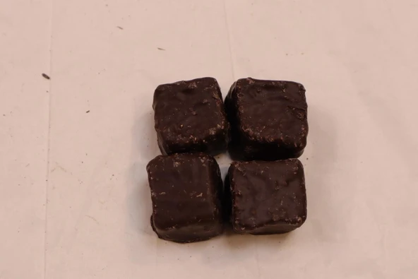 Öz Altın Kayısı Bitter Çikolatalı Kayısı Lokumu 1 KG ürün görseli 1