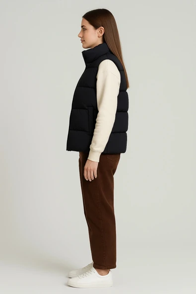 Yelek, Tişört ve Kot Kombinli Üçlü Takım - Resim 2