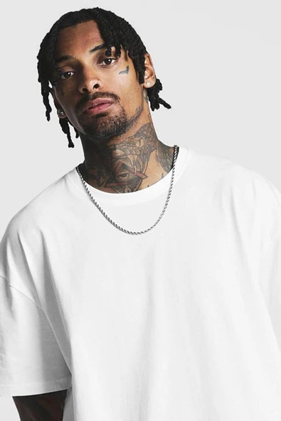 By Sevimli Beyaz Oversize Tshirt ürün görseli