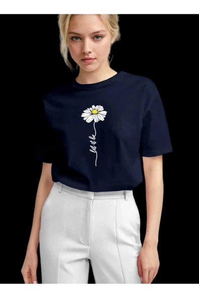 KOZİA OUTDOORS Oversize Rahat Kalıp Papatya Baskılı Basic Tişört ürün görseli