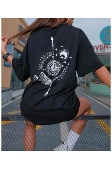 KOZİA OUTDOORS malkocbey PUSULA SIRT baskılı siyah oversize unisex t-şhirt ürün görseli