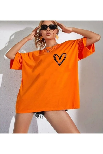 KOZİA OUTDOORS oranj kalp baskılı oversize t-şhirt ürün görseli