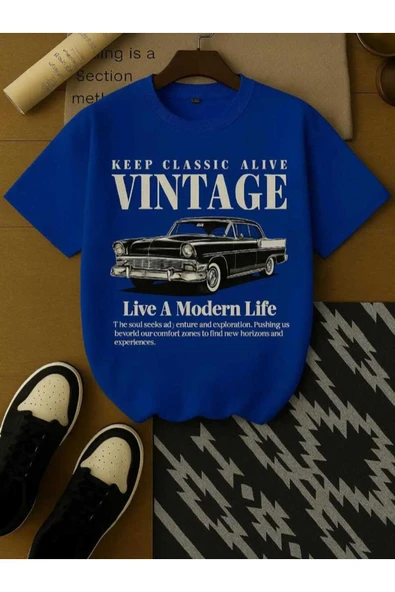 KOZİA OUTDOORS MALKOCBEY VİNTAGE ARABA BASKILI OVERSİZE BASİC O YAKA T-ŞHİRT - Resim 2