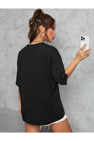 BYCOOLMEN MoonLife Kadın Kırmızı Yüz Baskı Detaylı Oversize T-shirt kırmızırenklileryüzdetaylı - Resim 5