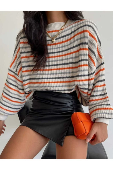 OSY Boutique Kadın Çizgili Kazak ürün görseli