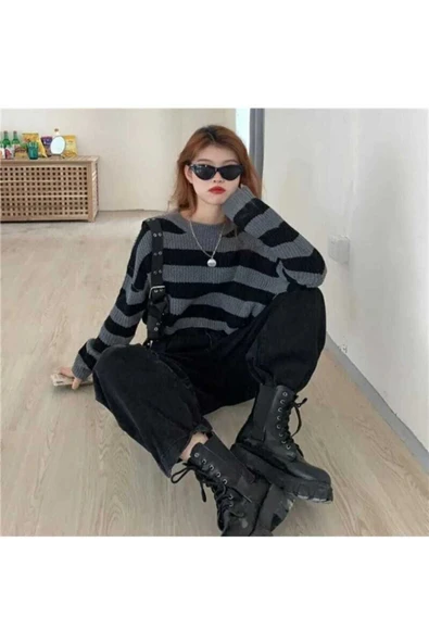 KOZİA OUTDOORS malkoçbey füme siyah çizgili triko crop ürün görseli