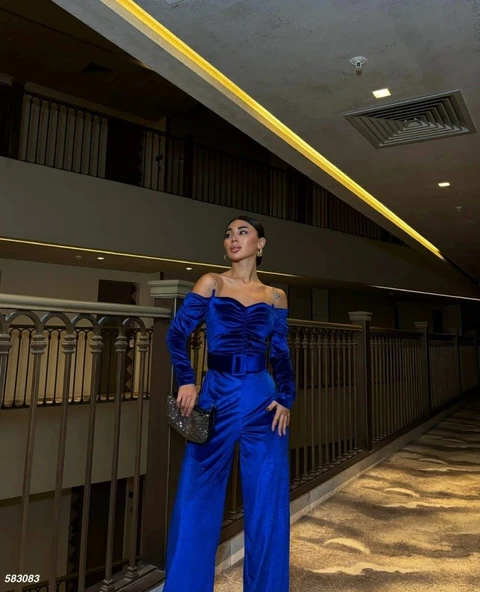 Kadın Modanna Yaka Zincir Askı Detay Kemer Dahil Kadife Kumaş Tulum - Resim 3