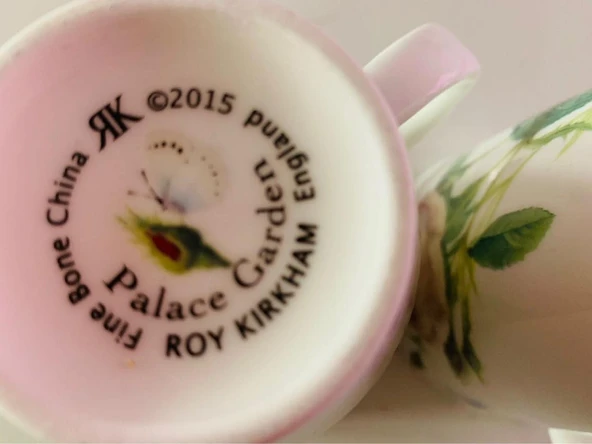 Roy Kirkham Redoute Roses Çiçek ve Gül Desenli Vintage İngiliz Kemik Porseleni Fine Bone China Zarif Kupa/Mug - Resim 5