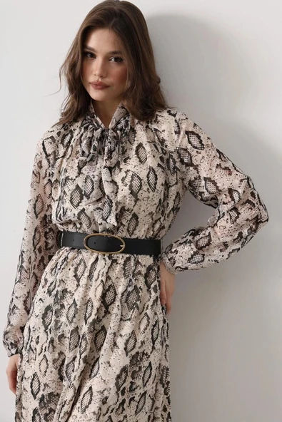 Yılan Desen Uzun Yaka Detaylı Elbise  Kremiyah ürün görseli