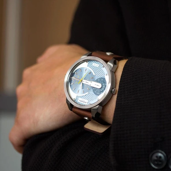 Diesel DZ7321 Erkek Kol Saati - Resim 4