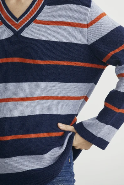 Çizgili V Yaka Triko Kazak - Lacivert - Resim 4