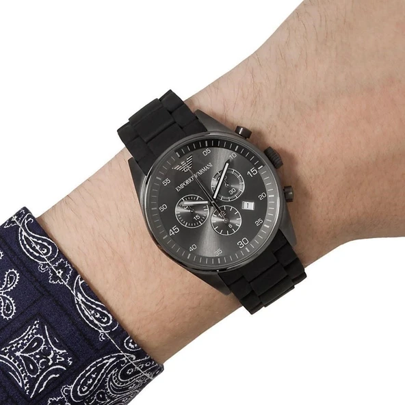 Emporio Armani AR5889 Erkek Kol Saati - Resim 4