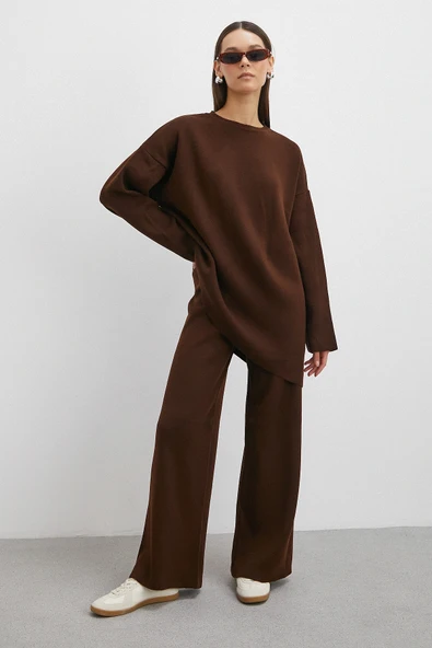 Eteği Çapraz Pantolonlu Bisiklet Yaka Takım Kahve - Resim 3