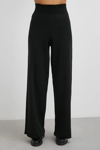 Eteği Çapraz Pantolonlu Bisiklet Yaka Takım Siyah - Resim 5