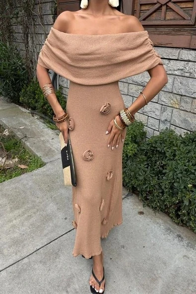 Eteği Gül Detay Madonna Yaka Elbise 2863 - Resim 3