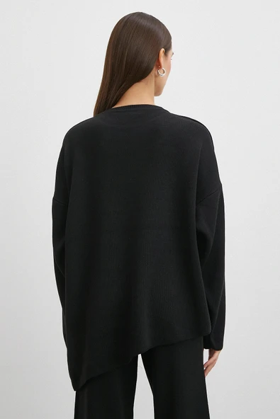 Eteği Çapraz Pantolonlu Bisiklet Yaka Takım Siyah - Resim 6