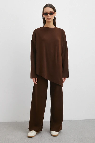 Eteği Çapraz Pantolonlu Bisiklet Yaka Takım Kahve - Resim 2